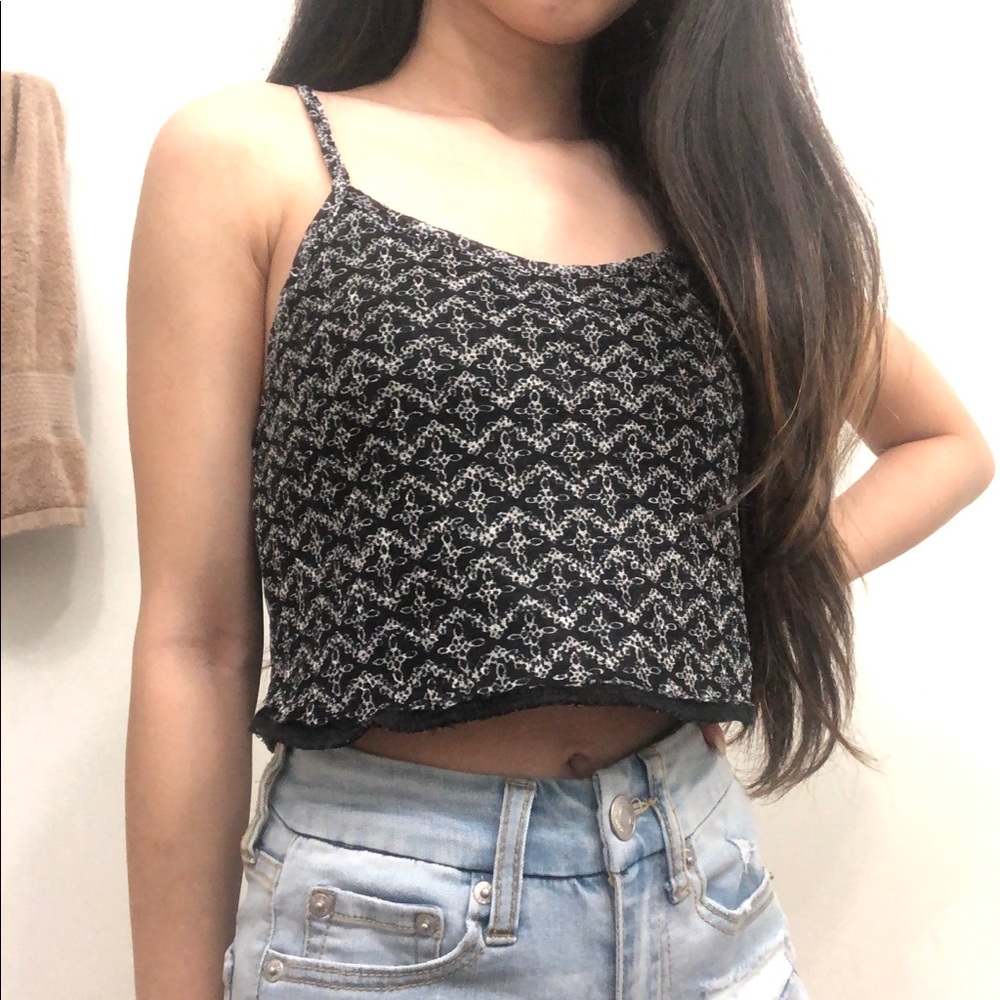 black backless/strappy tank top with white pattern